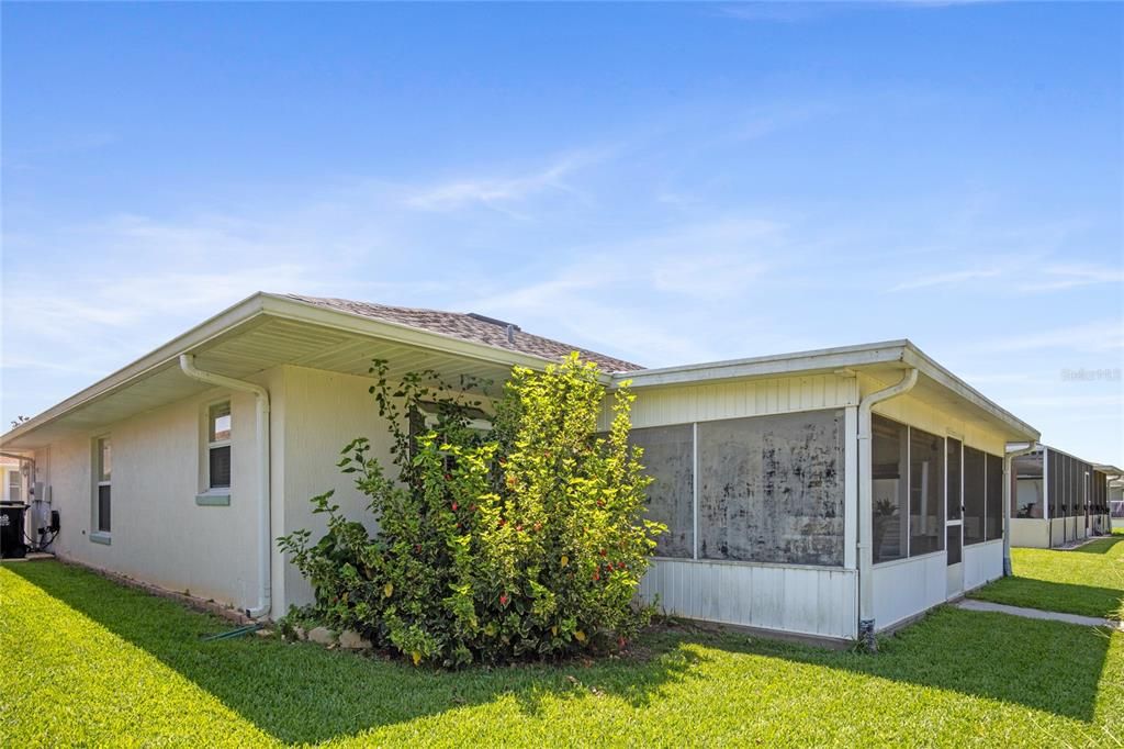 合同活跃: $199,900 (2 贝兹, 2 浴室, 1431 平方英尺)