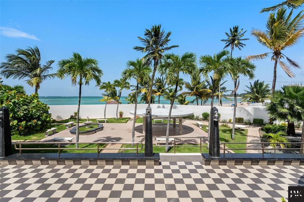 待售: $15,000,000 (6 贝兹, 6 浴室, 6590 平方英尺)