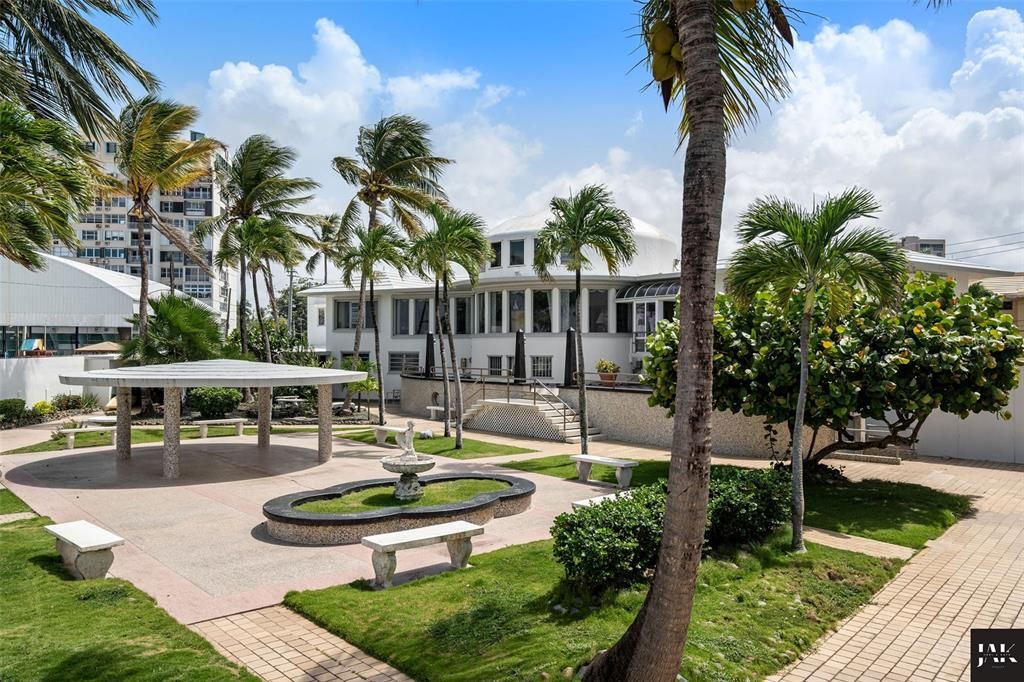 待售: $15,000,000 (6 贝兹, 6 浴室, 6590 平方英尺)