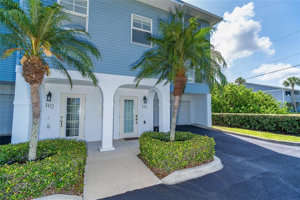 待售: $250,000 (3 贝兹, 2 浴室, 2044 平方英尺)