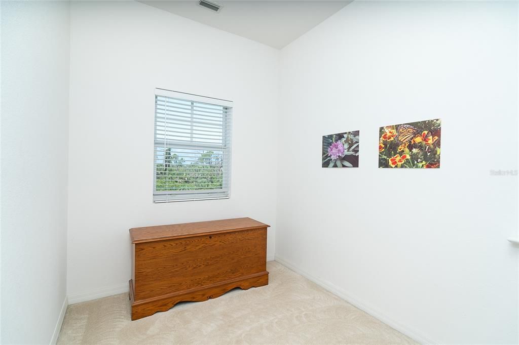 待售: $250,000 (3 贝兹, 2 浴室, 2044 平方英尺)