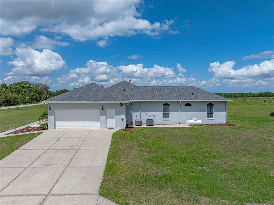 For Sale: $775,000 (5 beds, 3 baths, 3098 Square Feet)