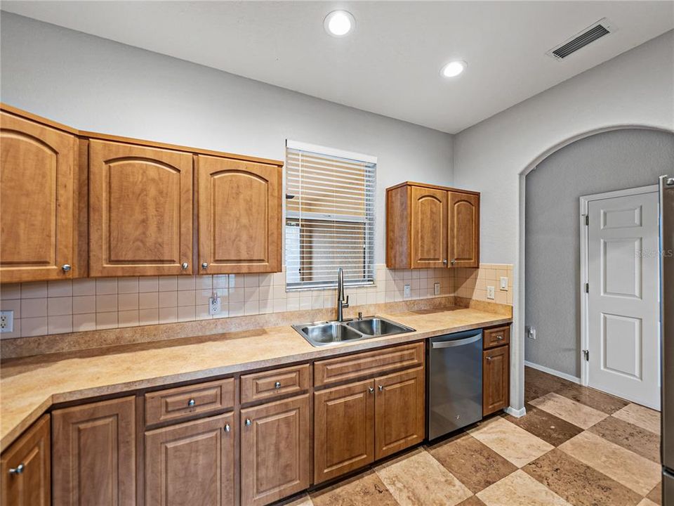 For Sale: $775,000 (5 beds, 3 baths, 3098 Square Feet)