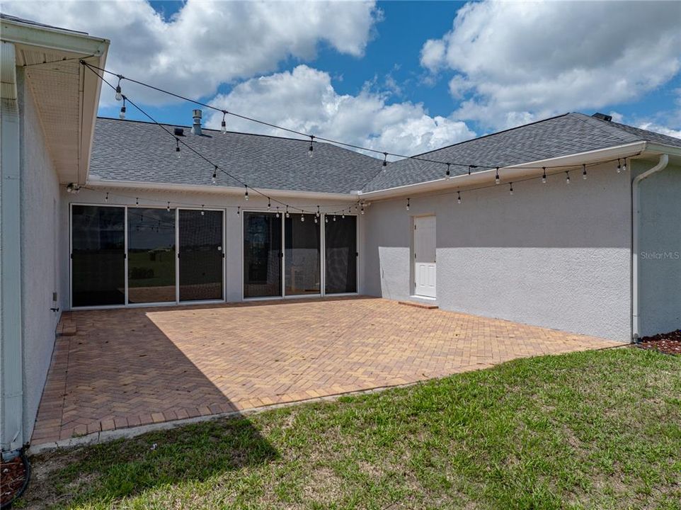 For Sale: $775,000 (5 beds, 3 baths, 3098 Square Feet)