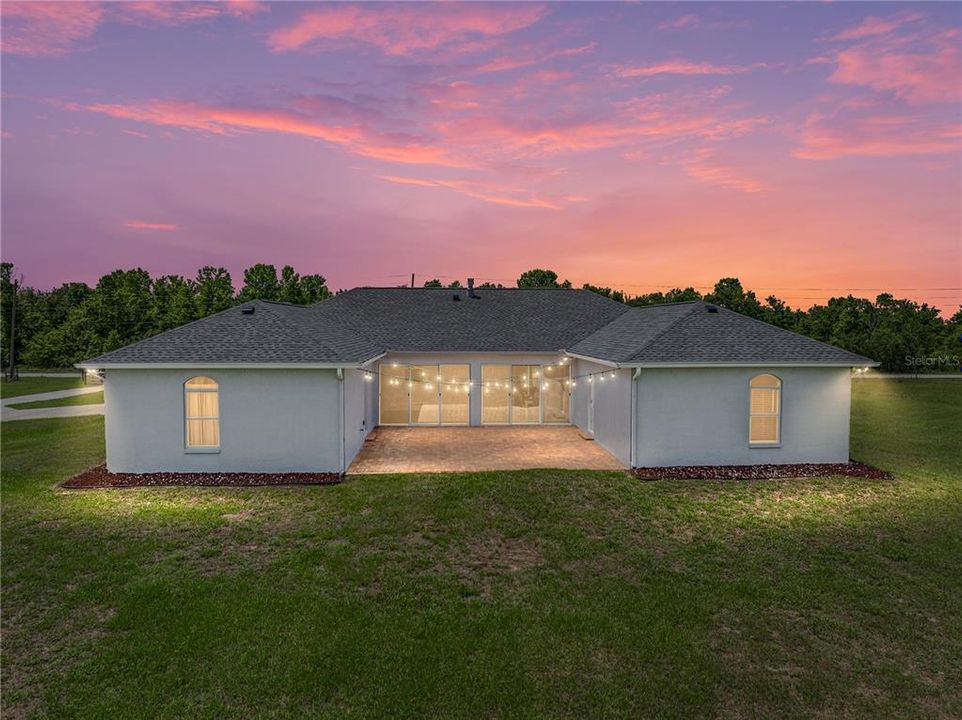 For Sale: $775,000 (5 beds, 3 baths, 3098 Square Feet)