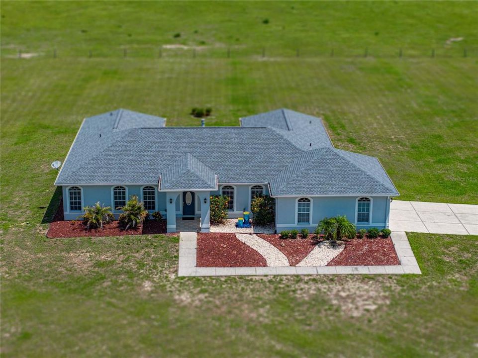 For Sale: $775,000 (5 beds, 3 baths, 3098 Square Feet)