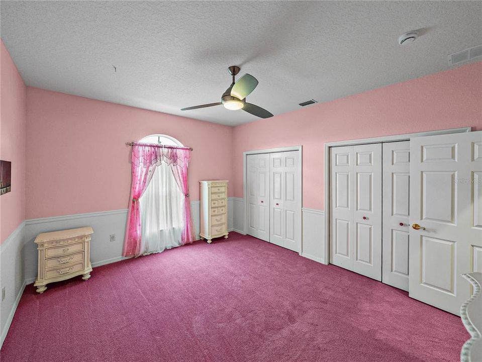 For Sale: $775,000 (5 beds, 3 baths, 3098 Square Feet)