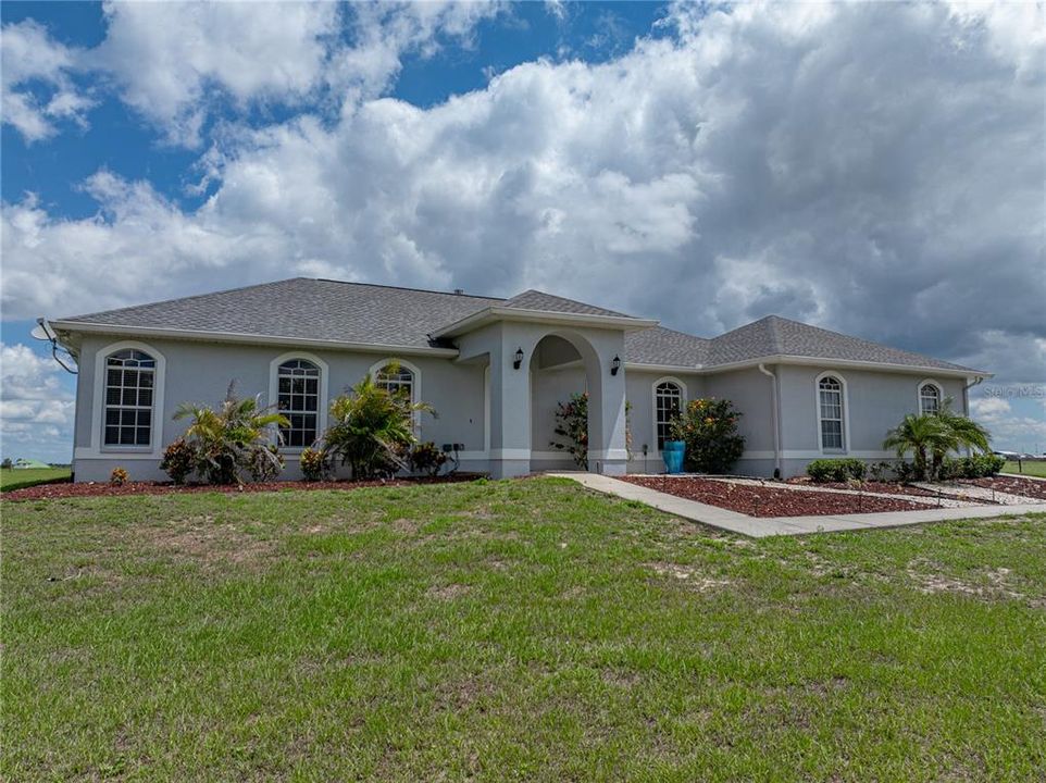 For Sale: $775,000 (5 beds, 3 baths, 3098 Square Feet)