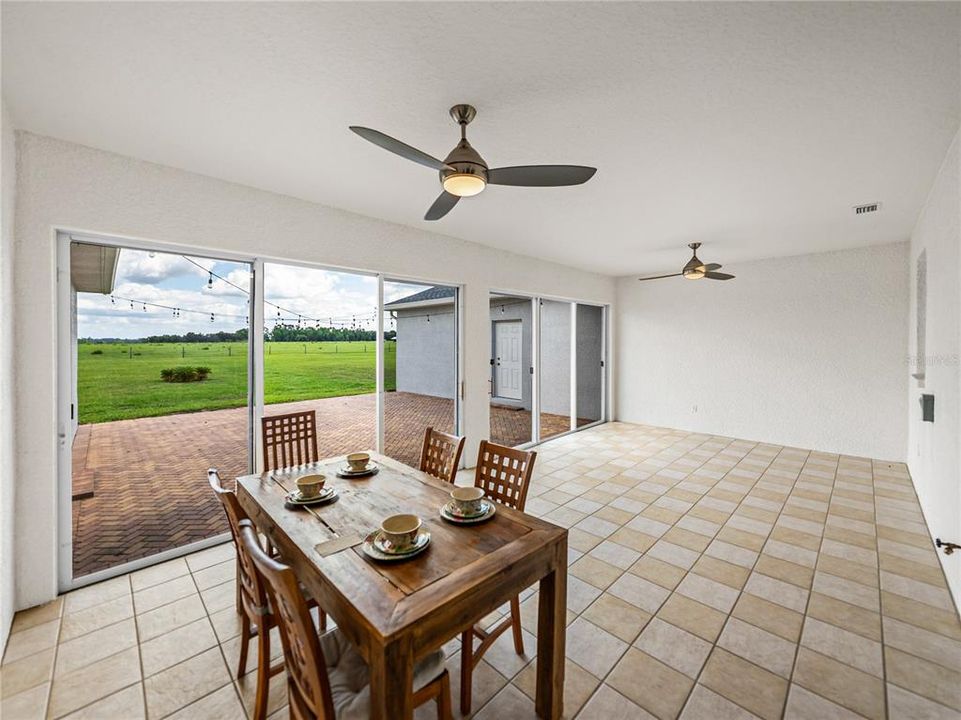 For Sale: $775,000 (5 beds, 3 baths, 3098 Square Feet)