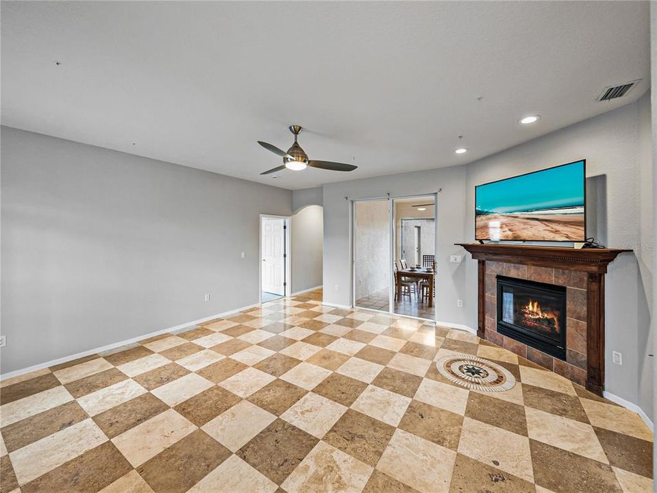 For Sale: $775,000 (5 beds, 3 baths, 3098 Square Feet)