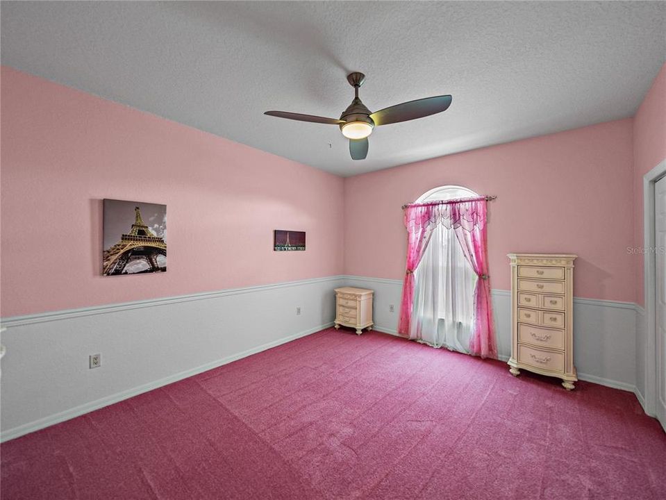 For Sale: $775,000 (5 beds, 3 baths, 3098 Square Feet)