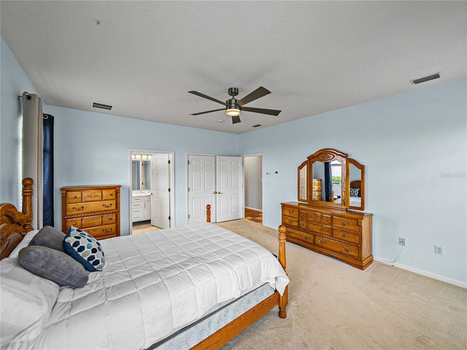 For Sale: $775,000 (5 beds, 3 baths, 3098 Square Feet)