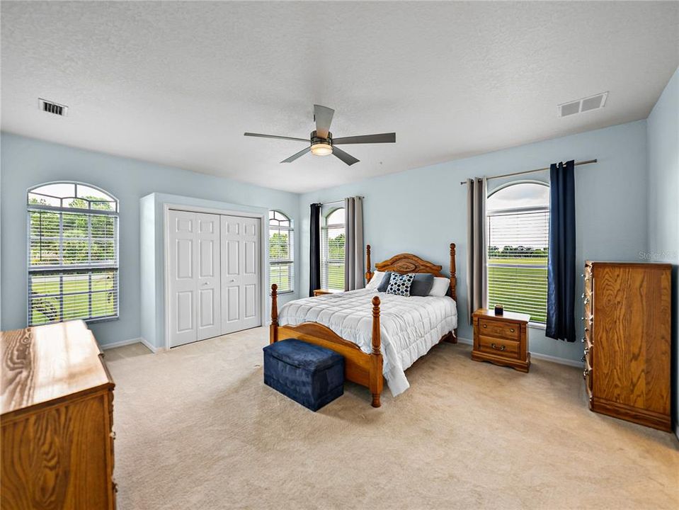 For Sale: $775,000 (5 beds, 3 baths, 3098 Square Feet)