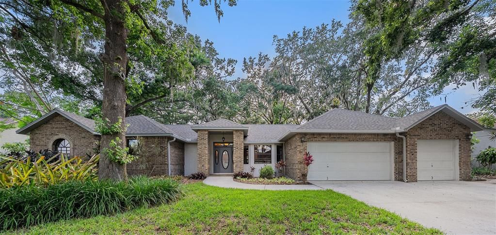 Recently Sold: $485,000 (4 beds, 2 baths, 2575 Square Feet)