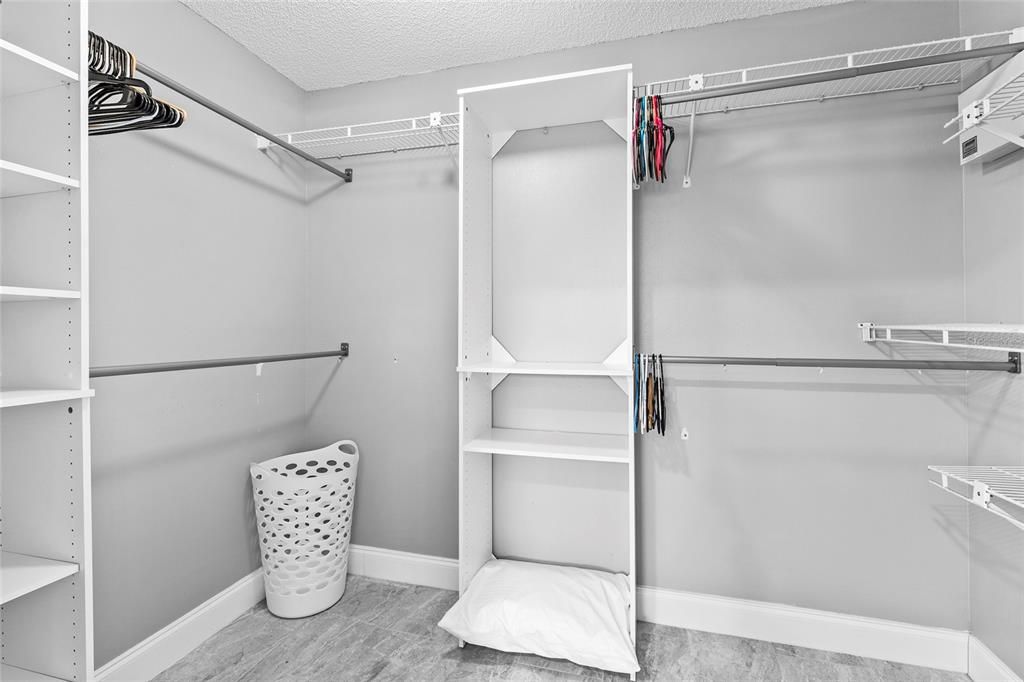 For Sale: $425,000 (3 beds, 2 baths, 1772 Square Feet)