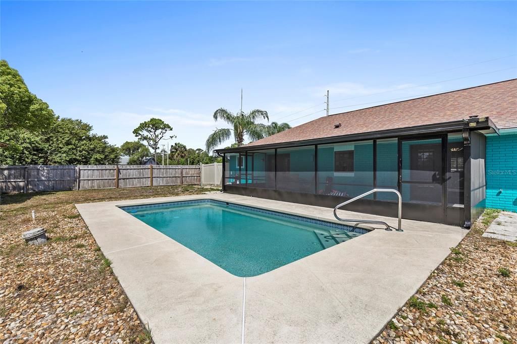 For Sale: $425,000 (3 beds, 2 baths, 1772 Square Feet)