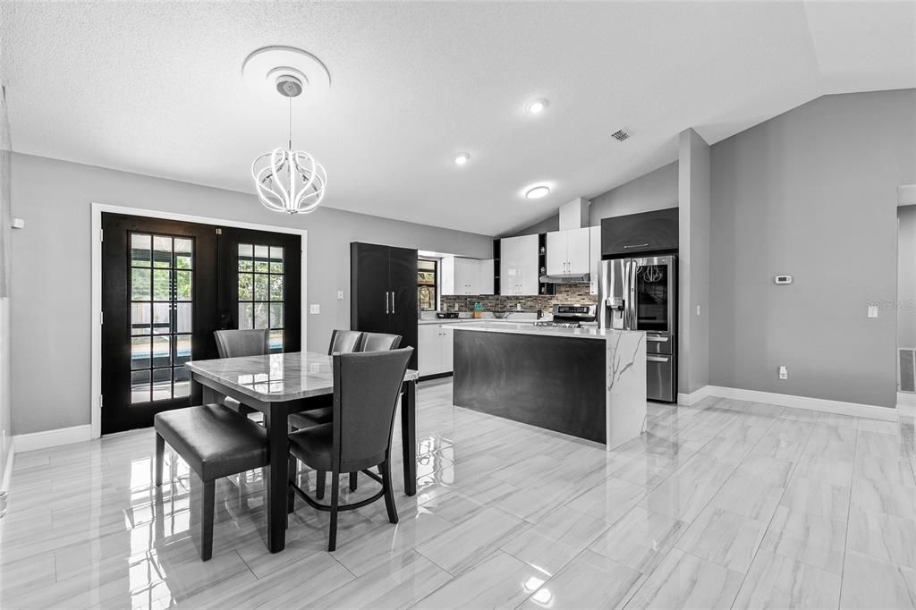 For Sale: $425,000 (3 beds, 2 baths, 1772 Square Feet)