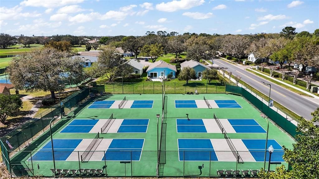 На продажу: $1,099,999 (4 спален, 3 ванн, 4733 Квадратных фут)