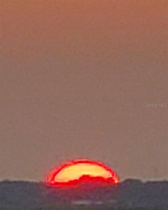 На продажу: $1,375,000 (2 спален, 2 ванн, 1120 Квадратных фут)