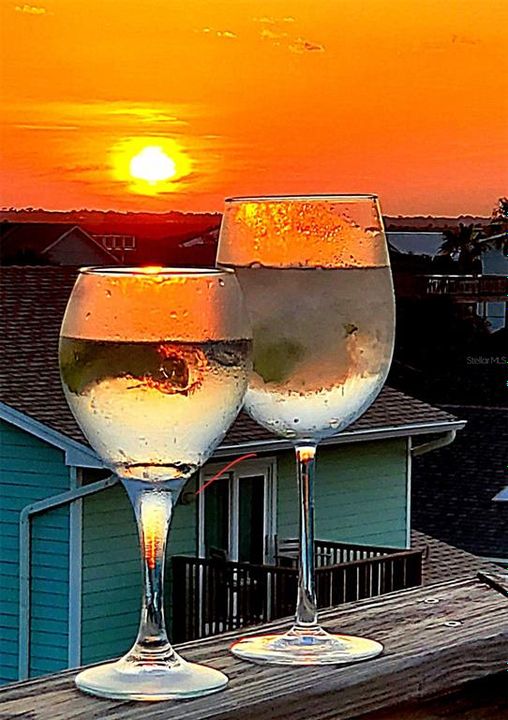 На продажу: $1,375,000 (2 спален, 2 ванн, 1120 Квадратных фут)