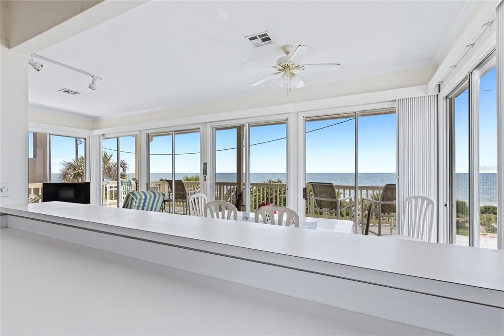 На продажу: $1,375,000 (2 спален, 2 ванн, 1120 Квадратных фут)