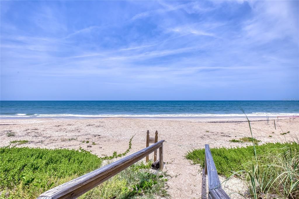 На продажу: $1,375,000 (2 спален, 2 ванн, 1120 Квадратных фут)