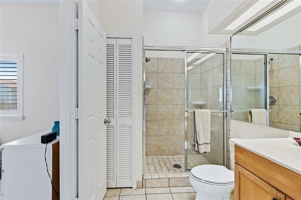 На продажу: $1,375,000 (2 спален, 2 ванн, 1120 Квадратных фут)