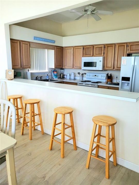 На продажу: $1,375,000 (2 спален, 2 ванн, 1120 Квадратных фут)