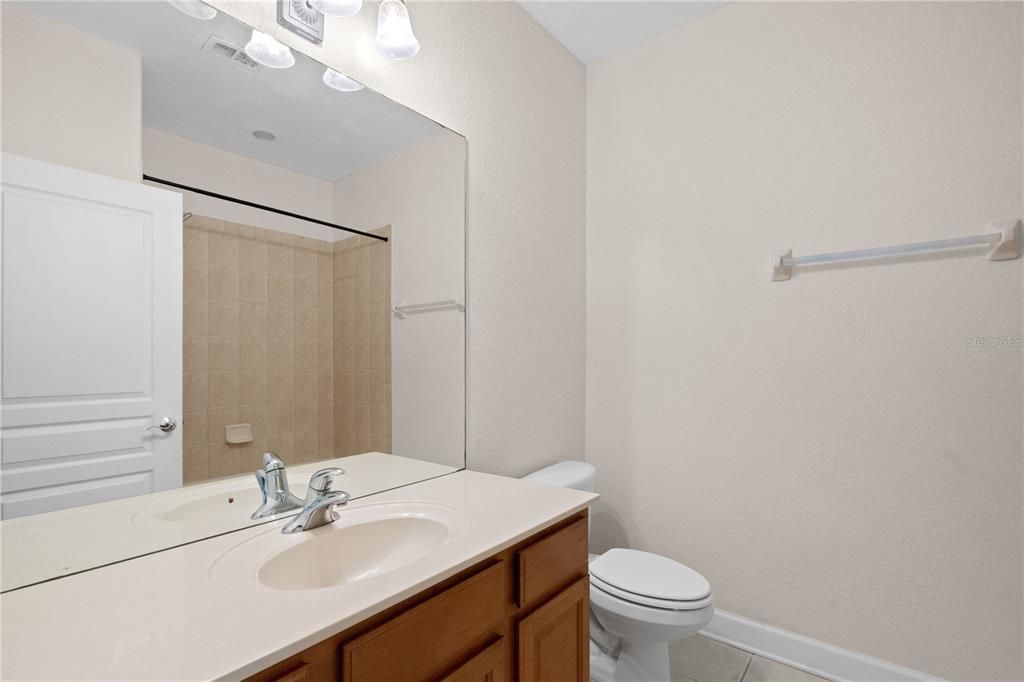 En Venta: $364,900 (3 camas, 2 baños, 2010 Pies cuadrados)