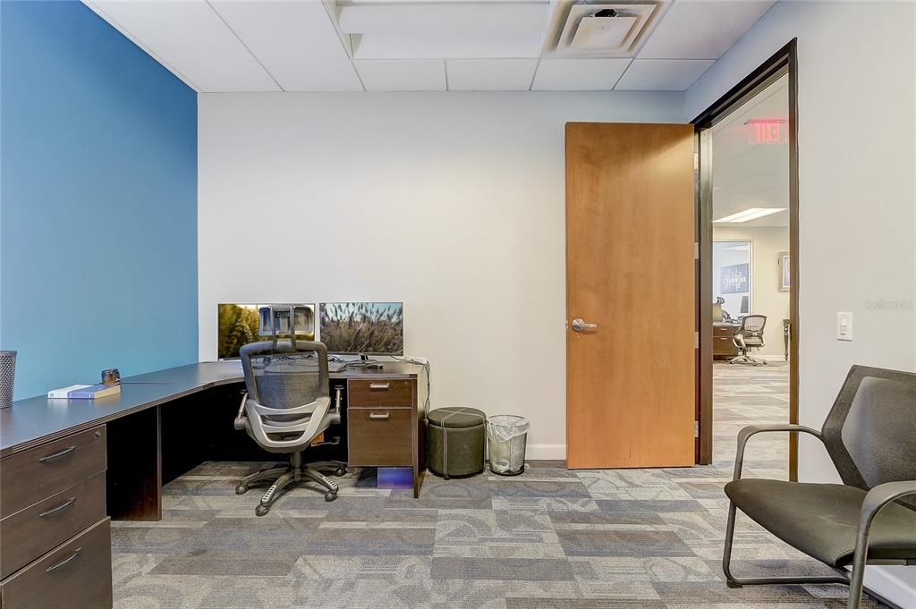 Activo con contrato: $86,705 (0 camas, 0 baños, 2995 Pies cuadrados)