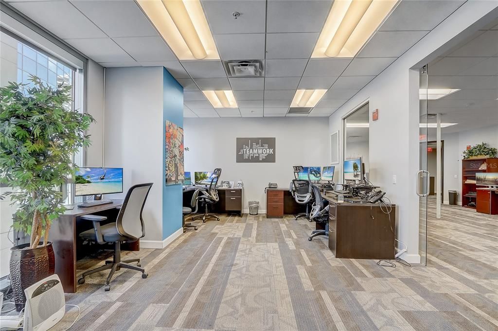 Activo con contrato: $86,705 (0 camas, 0 baños, 2995 Pies cuadrados)