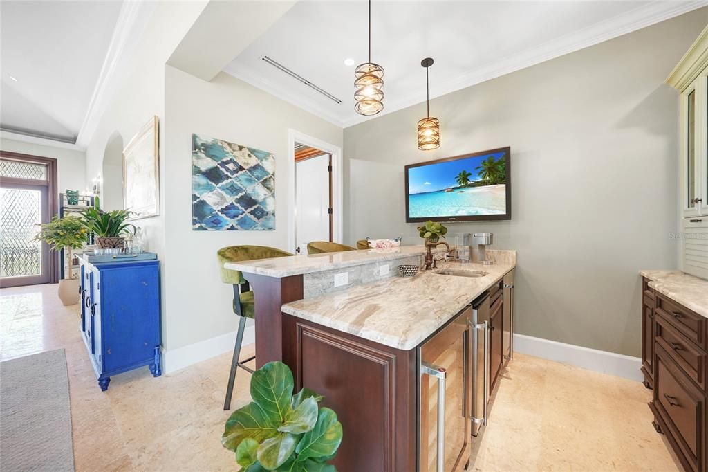 На продажу: $3,250,000 (3 спален, 3 ванн, 4460 Квадратных фут)