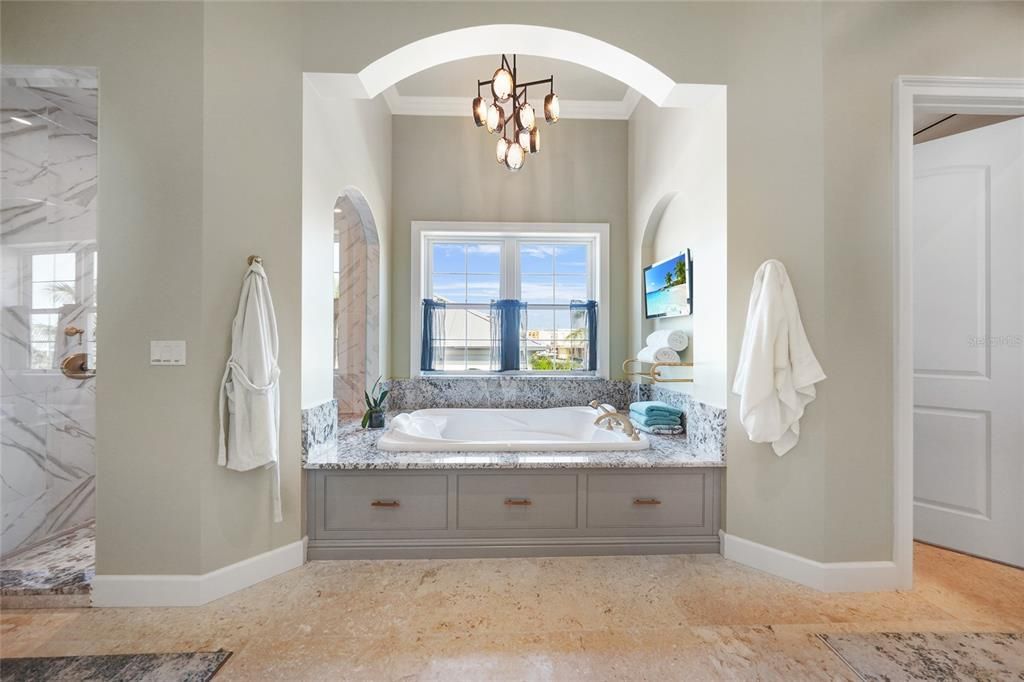 На продажу: $3,250,000 (3 спален, 3 ванн, 4460 Квадратных фут)