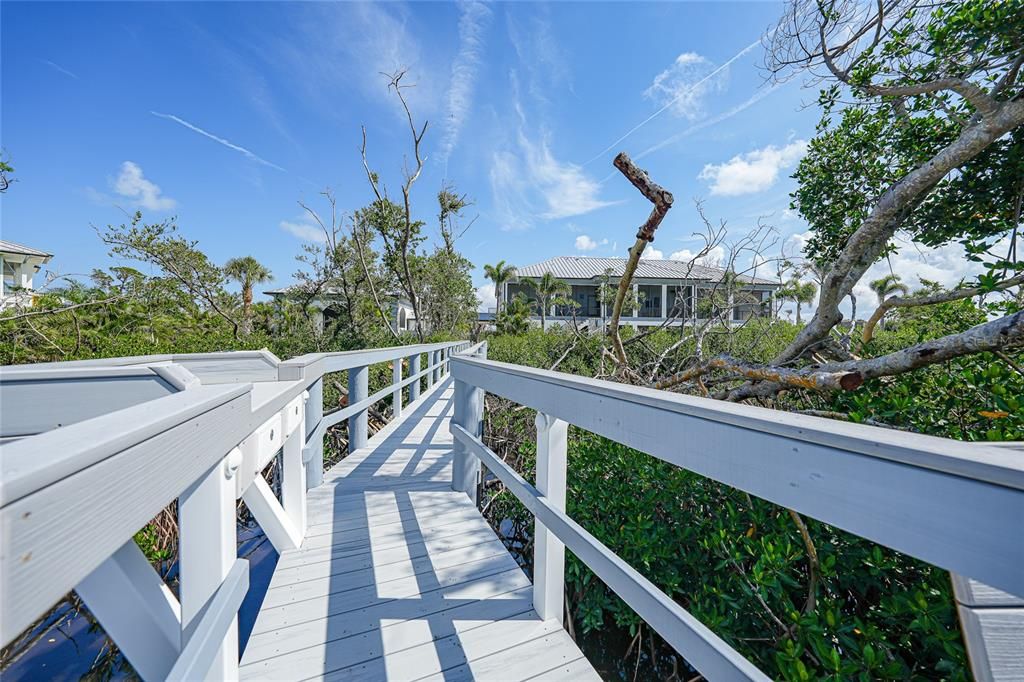 На продажу: $3,250,000 (3 спален, 3 ванн, 4460 Квадратных фут)