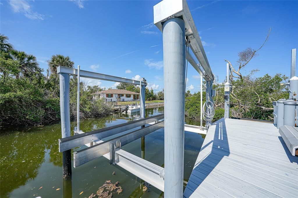 На продажу: $3,250,000 (3 спален, 3 ванн, 4460 Квадратных фут)