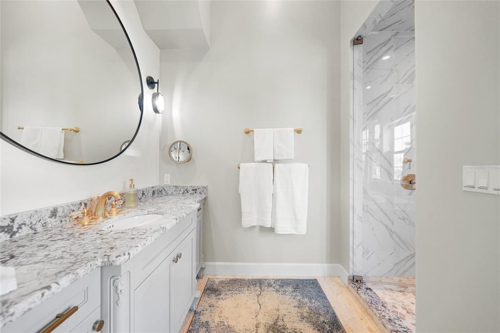 На продажу: $3,250,000 (3 спален, 3 ванн, 4460 Квадратных фут)