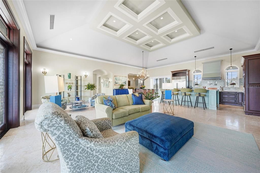 На продажу: $3,250,000 (3 спален, 3 ванн, 4460 Квадратных фут)