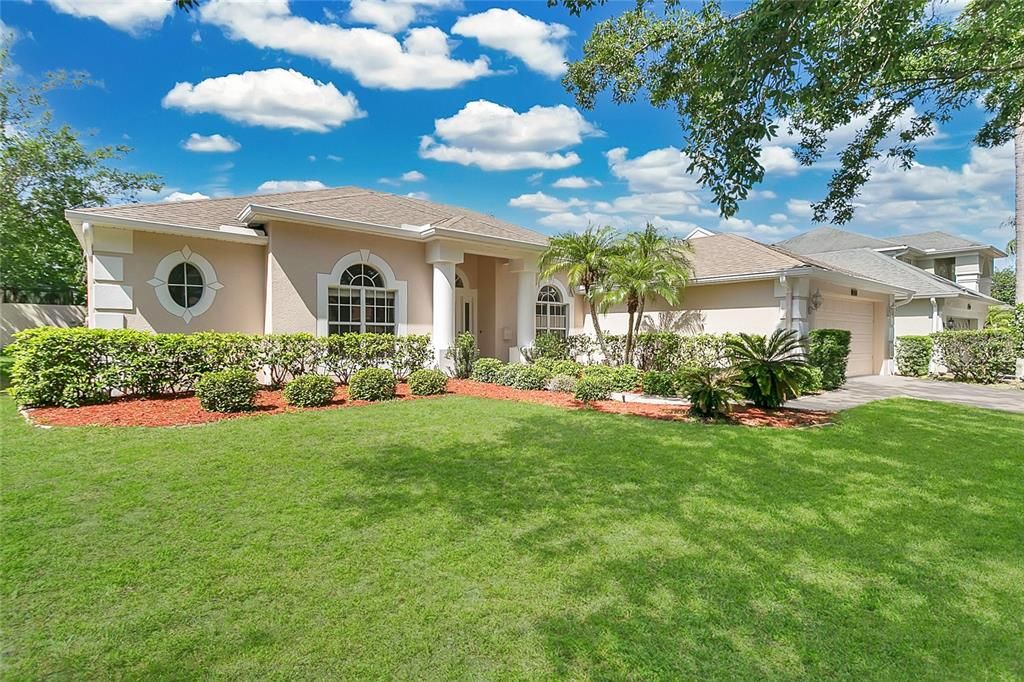 合同活跃: $544,000 (4 贝兹, 3 浴室, 2500 平方英尺)