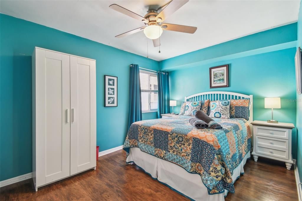 待售: $529,000 (2 贝兹, 2 浴室, 1125 平方英尺)