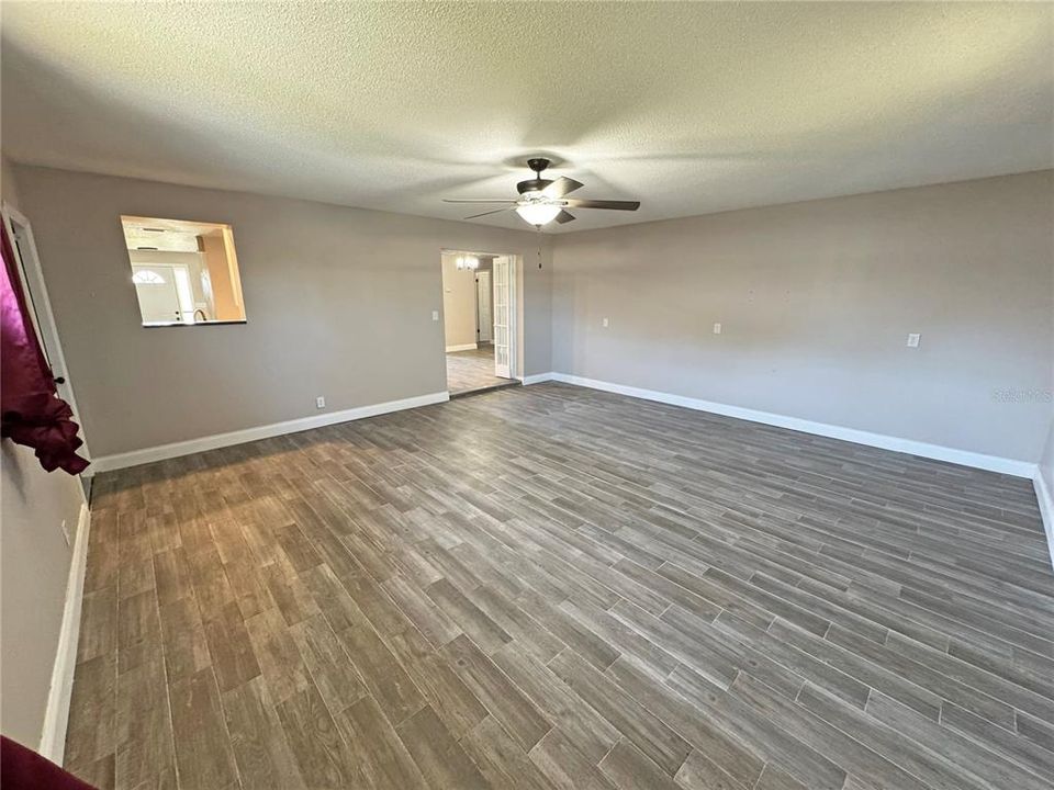 For Rent: $2,550 (3 beds, 2 baths, 1782 Square Feet)