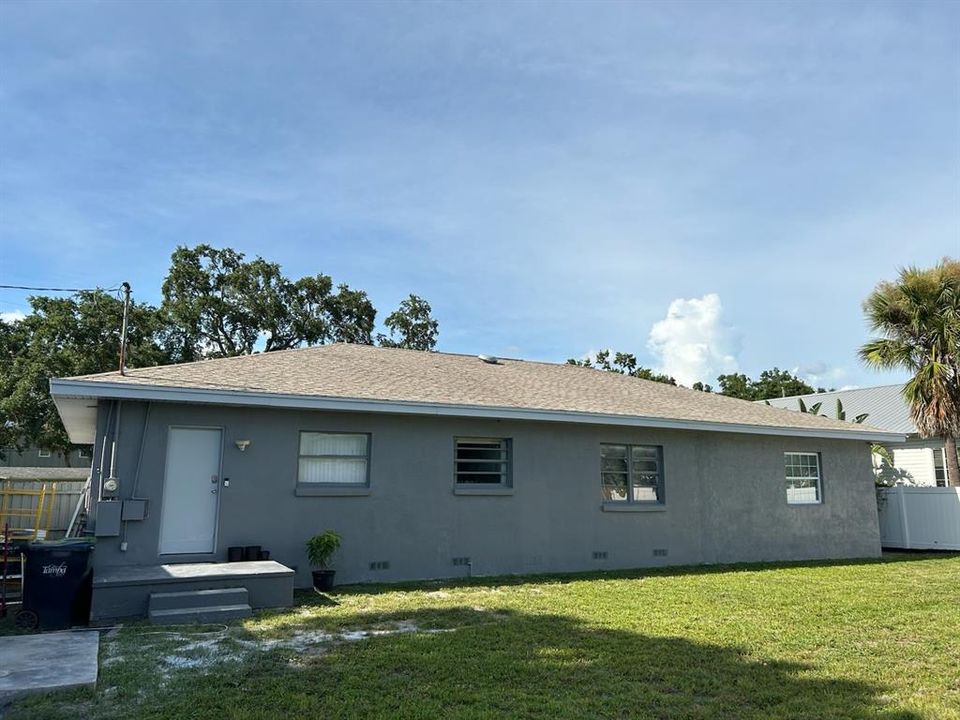 Active With Contract: $480,000 (2 beds, 2 baths, 1850 Square Feet)