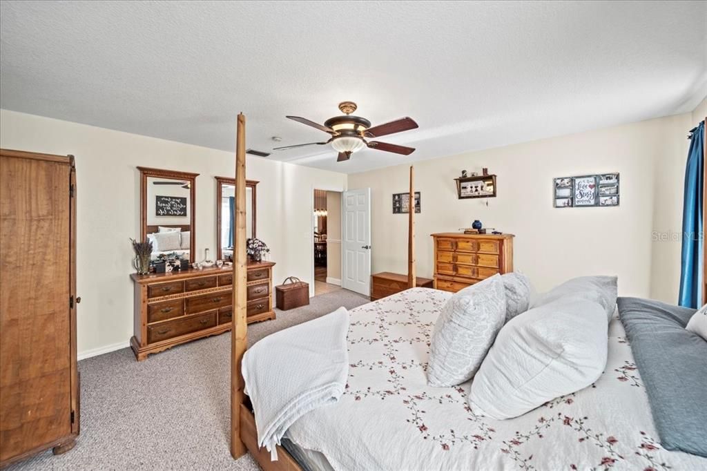 For Sale: $720,000 (3 beds, 2 baths, 1812 Square Feet)