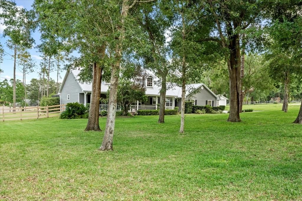 For Sale: $720,000 (3 beds, 2 baths, 1812 Square Feet)