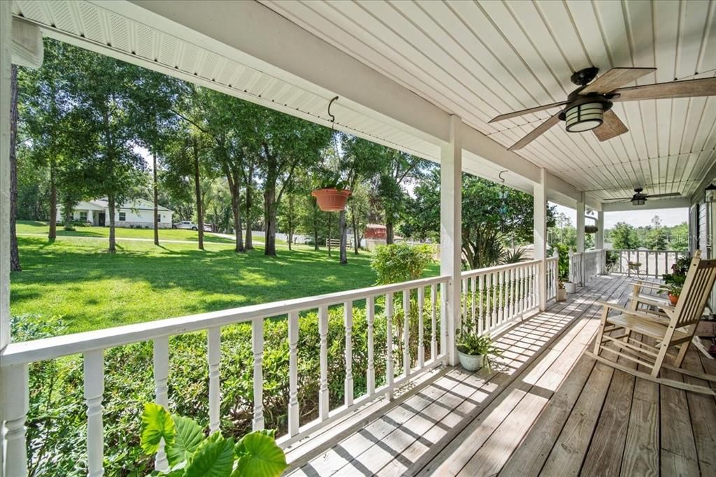 For Sale: $720,000 (3 beds, 2 baths, 1812 Square Feet)