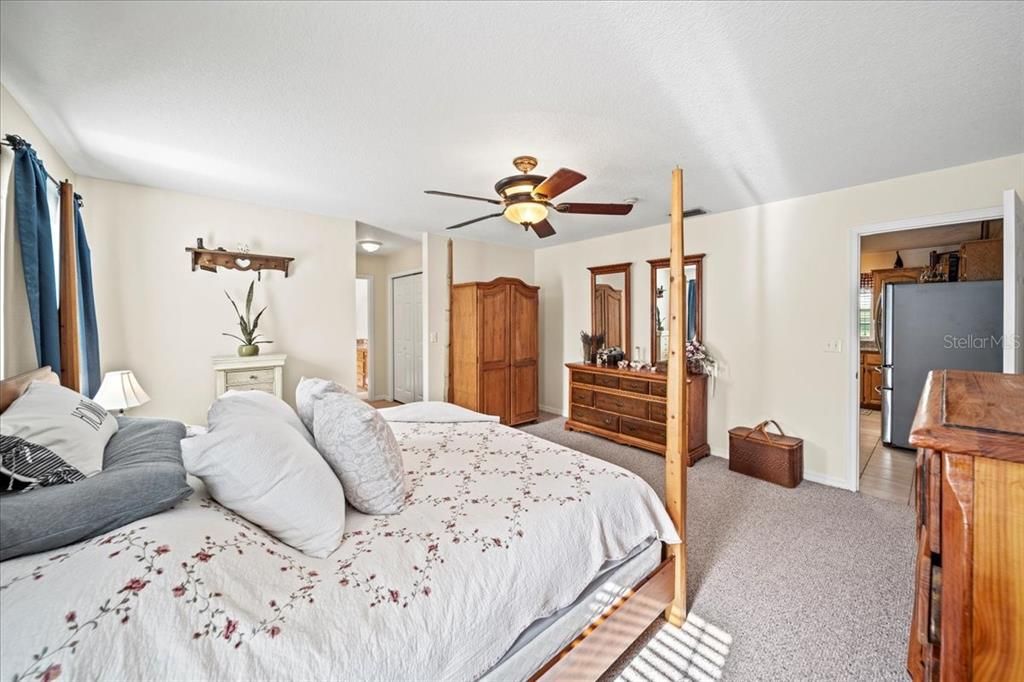 For Sale: $720,000 (3 beds, 2 baths, 1812 Square Feet)