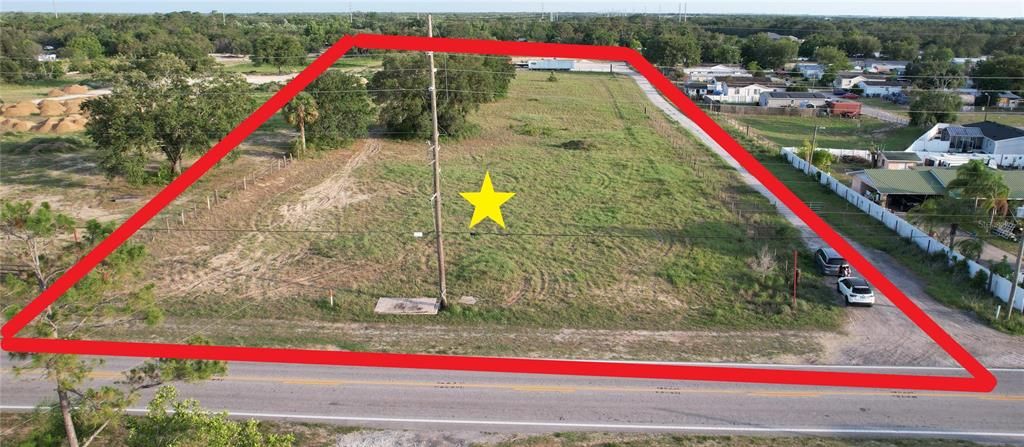 En Venta: $450,000 (2.51 acres)