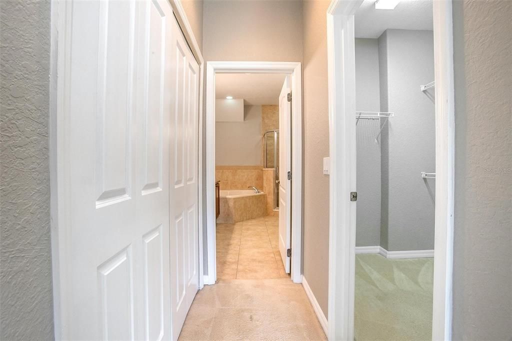 待售: $330,000 (3 贝兹, 2 浴室, 2235 平方英尺)