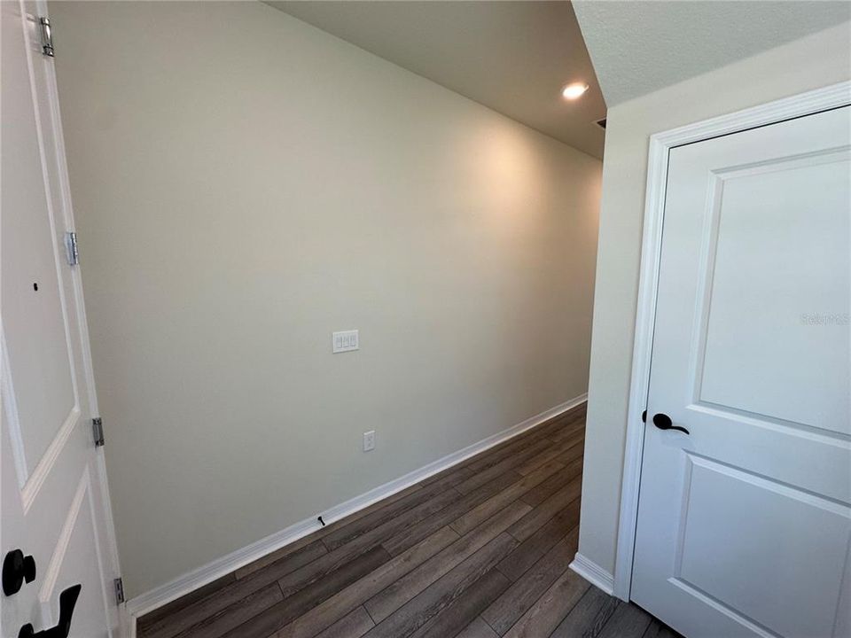 出租: $5,550 (5 贝兹, 4 浴室, 3172 平方英尺)