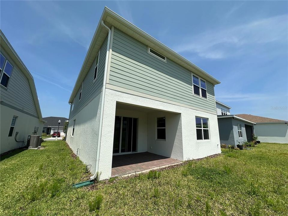 出租: $5,550 (5 贝兹, 4 浴室, 3172 平方英尺)