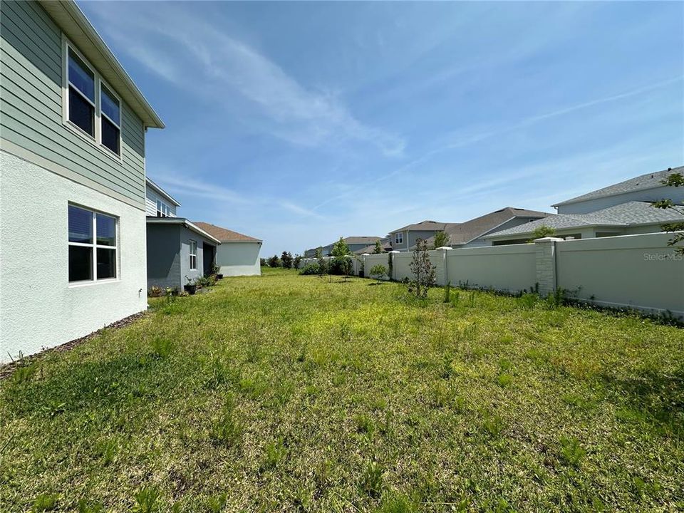 出租: $5,550 (5 贝兹, 4 浴室, 3172 平方英尺)